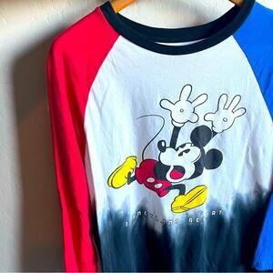 Disneyland Resort red white blue Mickey Mouse raglan graphic tee shirt medium M